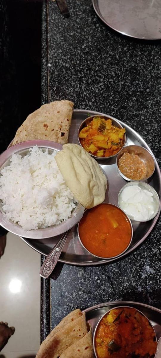 Mamatha Guest Inn Hampi Eksteriør bilde