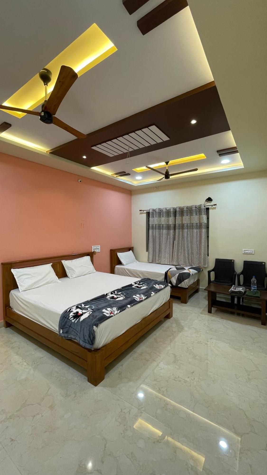 Mamatha Guest Inn Hampi Eksteriør bilde